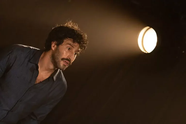 Rnews - Pai Nem Um Pouco Herói