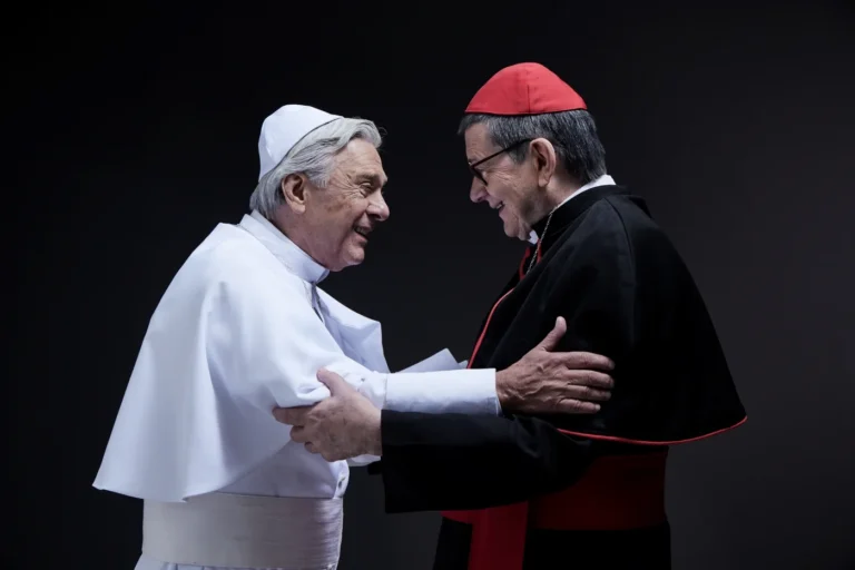 Rnews - Dois Papas Reestreia No Teatro Cultura Artística