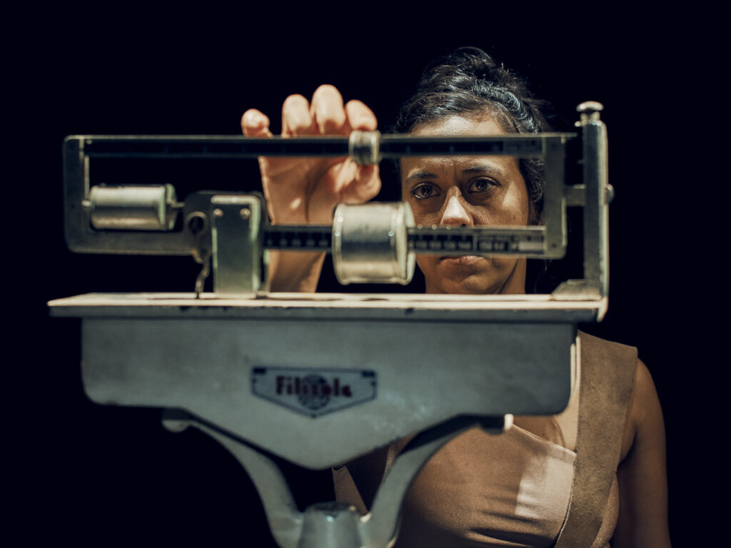 Rnews - A Ditadura Da Balança