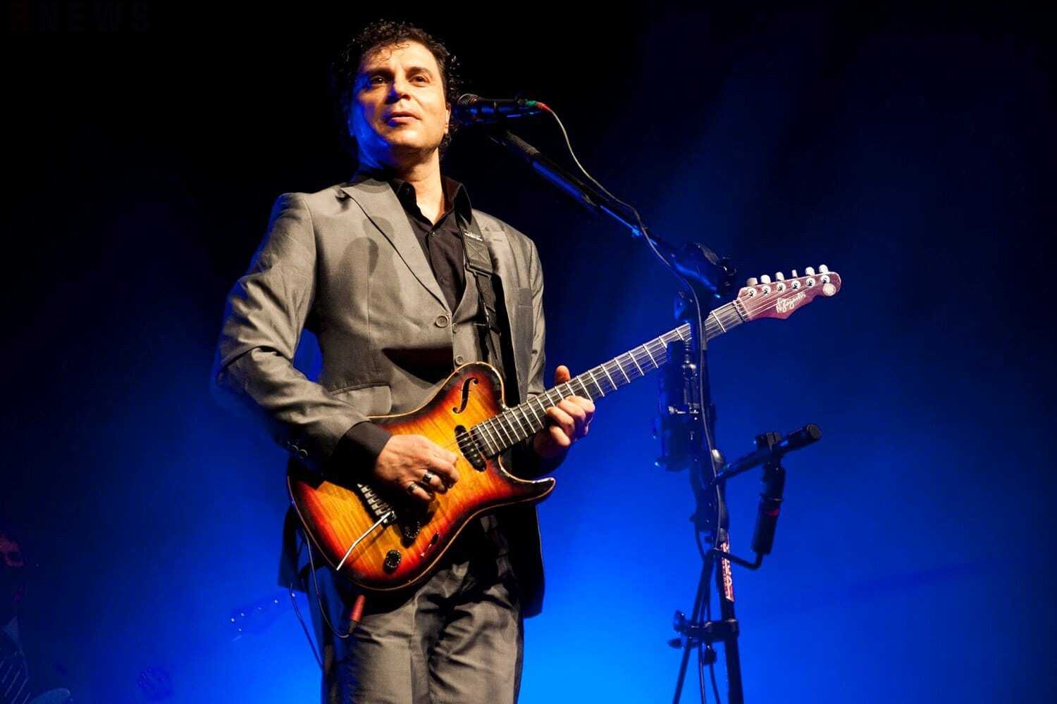 Rnews - Roberto Frejat No Tokio Marine Hall