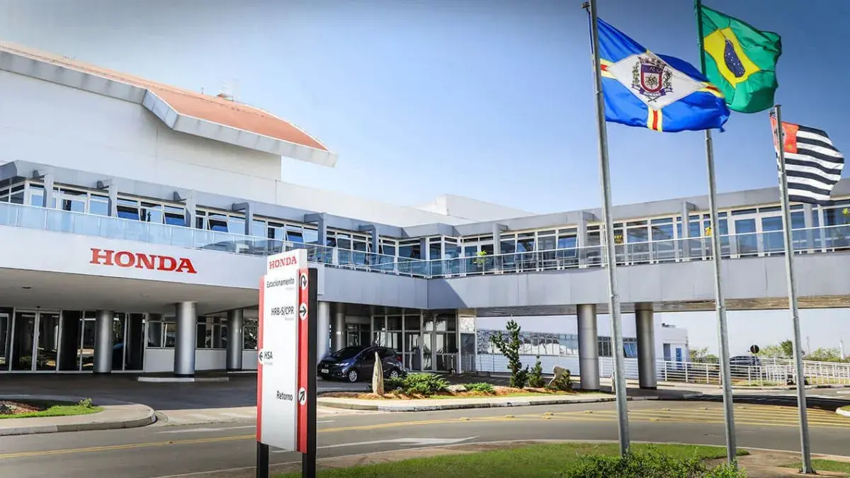 Honda investe R$1,6 bi para lançar motos híbridas e elétricas em Manaus