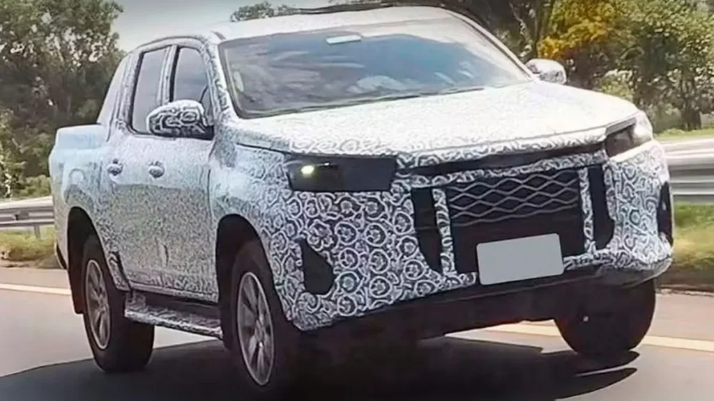 Nova Toyota Hilux 2026 Promete Revolução No Segmento De Picapes: Motor Híbrido-Diesel, Novo Visual E Tecnologia De Suv Premium 3 Flagras Recentes Da Nova Toyota Hilux 2026