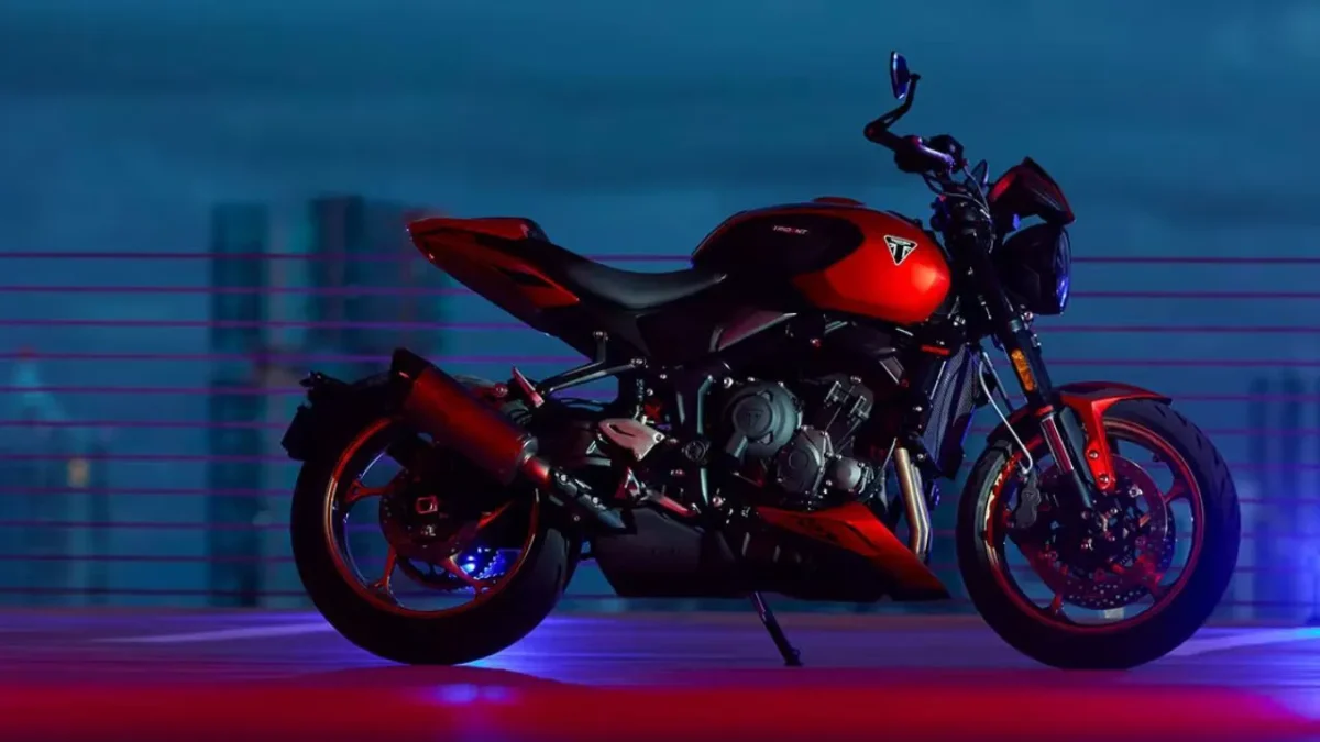 Triumph anuncia lançamento de 29 motos novas e atualizadas até abril de 2026