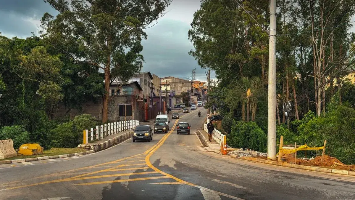 Ponte Do Guaturinho É Reaberta