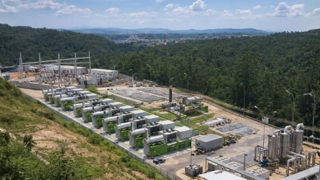 Aterro Sanitário Moderno Com Infraestrutura De Tratamento E Aproveitamento Energético, Integrado Ao Meio Ambiente.