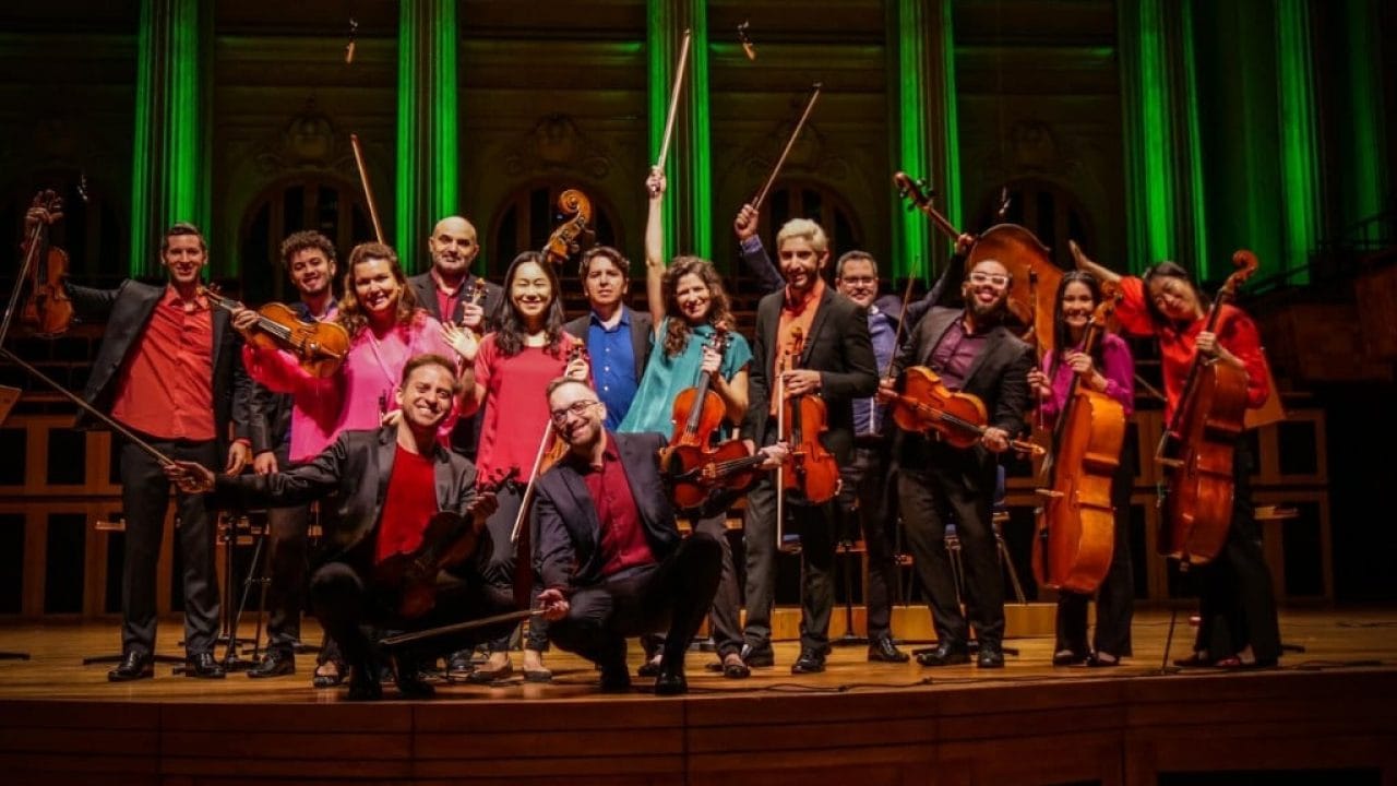 Rnews - O Samba De Vivaldi Pede Passagem