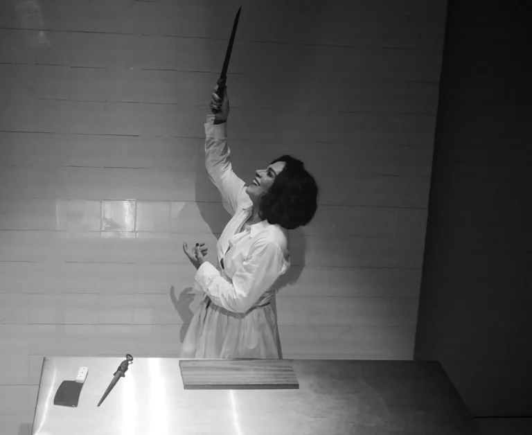 Rnews - Teatro Sérgio Cardoso Prorroga Peça Gala Dali