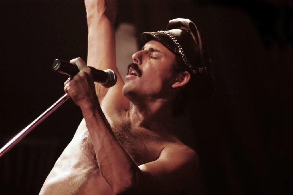 God Save The Queen Na Suhai Music Hall