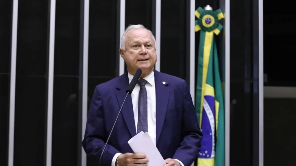 Senador Discute No Congresso Proposta Sobre Fim Da Escala 6X1 E Redução Da Jornada De Trabalho No Brasil