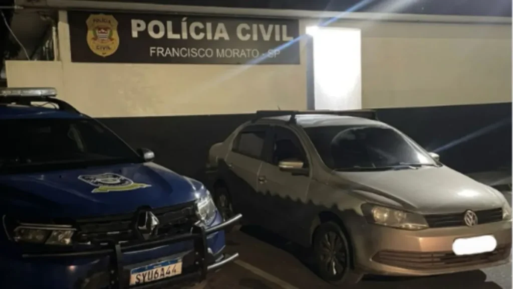 Vw/Voyage Roubado É Recuperado Pela Gcm De Francisco Morato E Evita Prejuízo Maior À Vítima 4 Vw/Voyage Recuperado Pela Gcm De Francisco Morato Após Patrulhamento Preventivo.