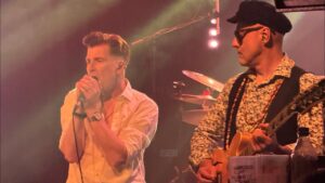 Rnews - Experience The Smyths Volta Ao Brasil